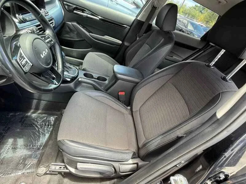 2023 Kia Seltos - Image 3 of 5