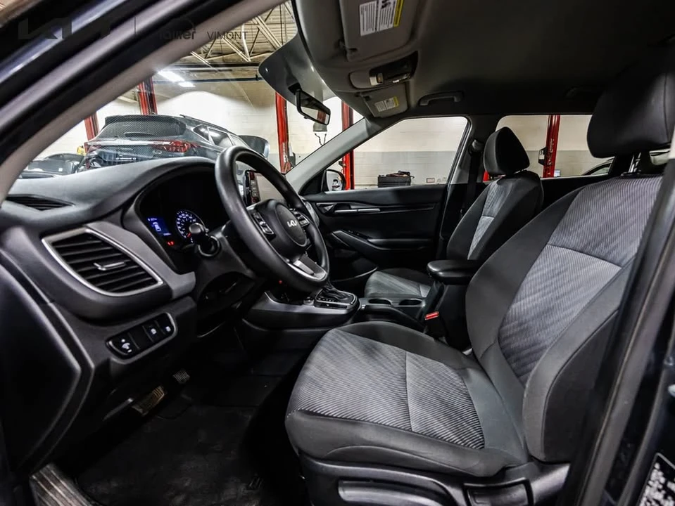 2023 Kia Seltos - Image 5 of 17