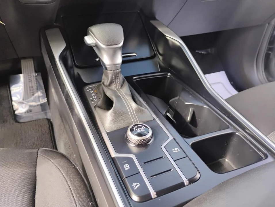 2023 Kia Sorento - Image 18 of 20