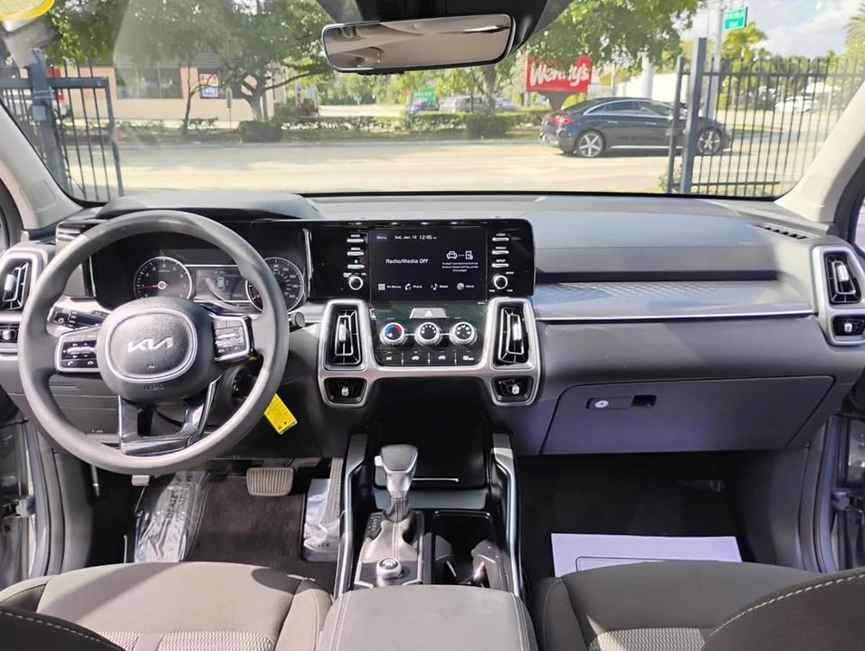 2023 Kia Sorento - Image 20 of 20