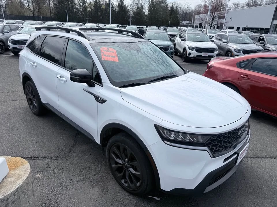 2023 Kia Sorento - Image 4 of 6