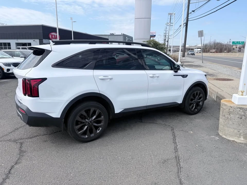 2023 Kia Sorento - Image 3 of 6
