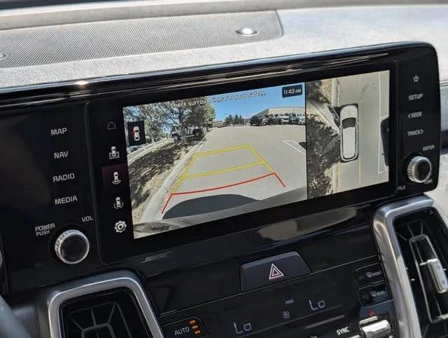 2023 Kia Sorento - Image 17 of 20