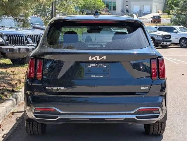 2023 Kia Sorento - Image 5 of 20