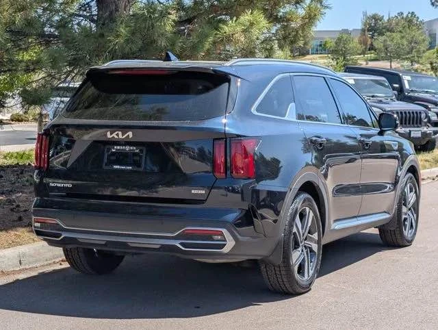 2023 Kia Sorento - Image 4 of 20