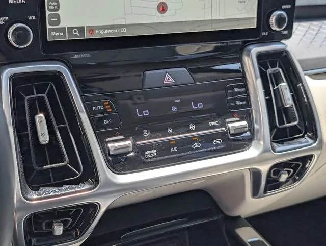 2023 Kia Sorento - Image 18 of 20