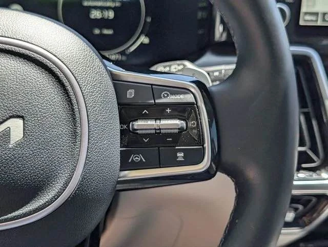 2023 Kia Sorento - Image 14 of 20