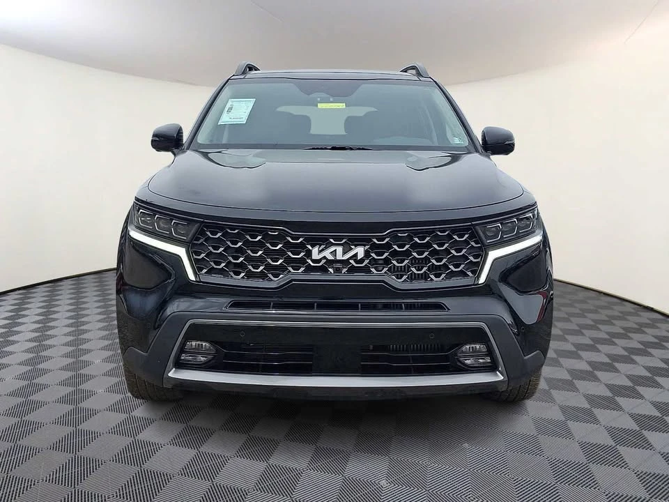 2023 Kia Sorento - Image 2 of 13