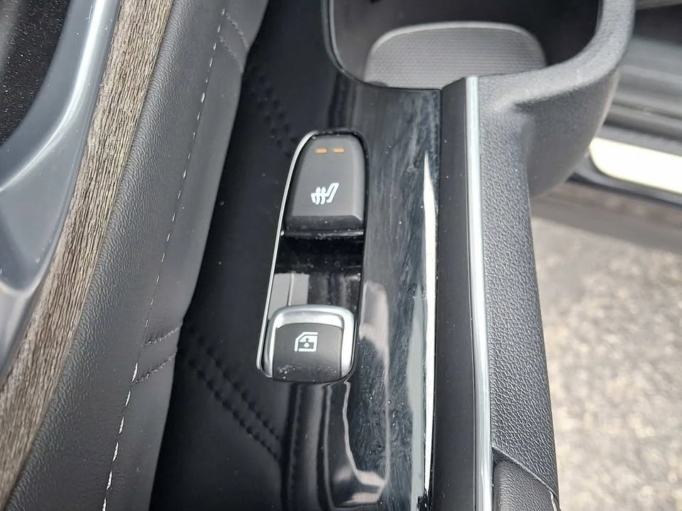 2023 Kia Sorento - Image 11 of 13