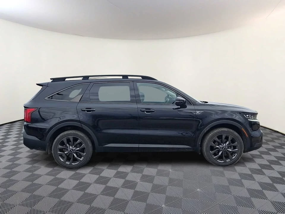 2023 Kia Sorento - Image 7 of 13