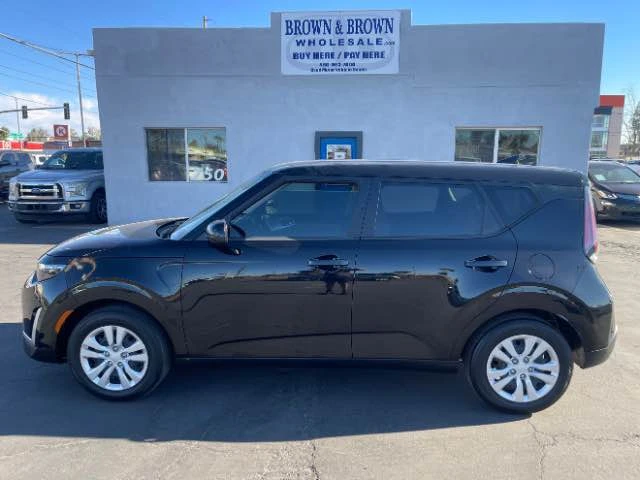 2023 Kia Soul - Image 6 of 13