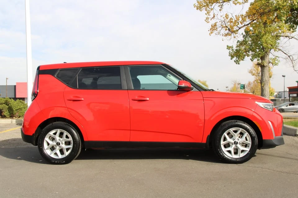 2023 Kia Soul - Image 7 of 20