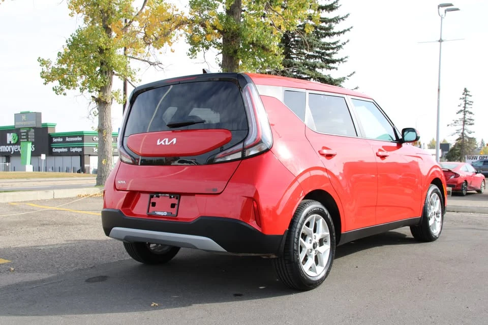 2023 Kia Soul - Image 6 of 20