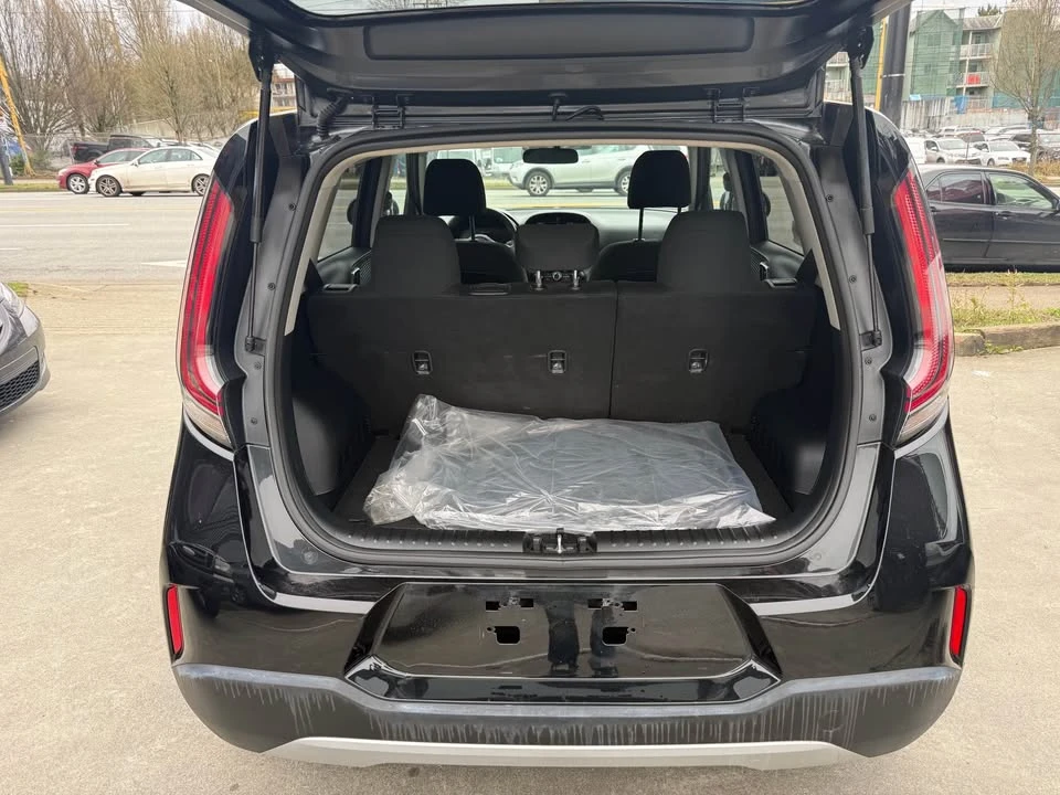 2023 Kia Soul - Image 18 of 18