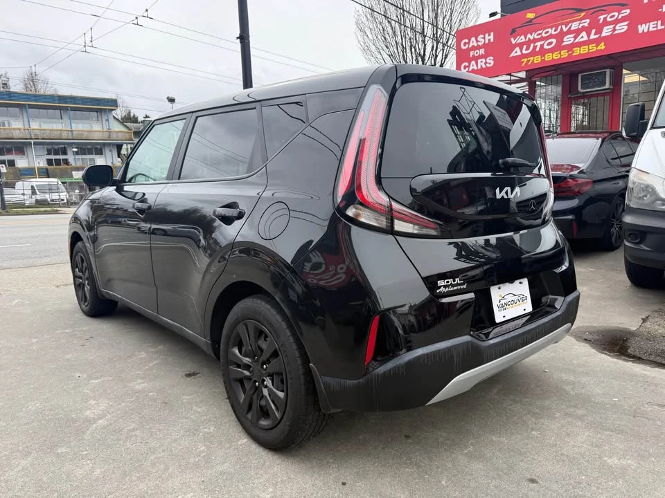 2023 Kia Soul - Image 4 of 18