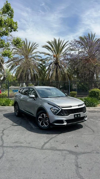 2023 Kia Sportage - Image 2 of 16