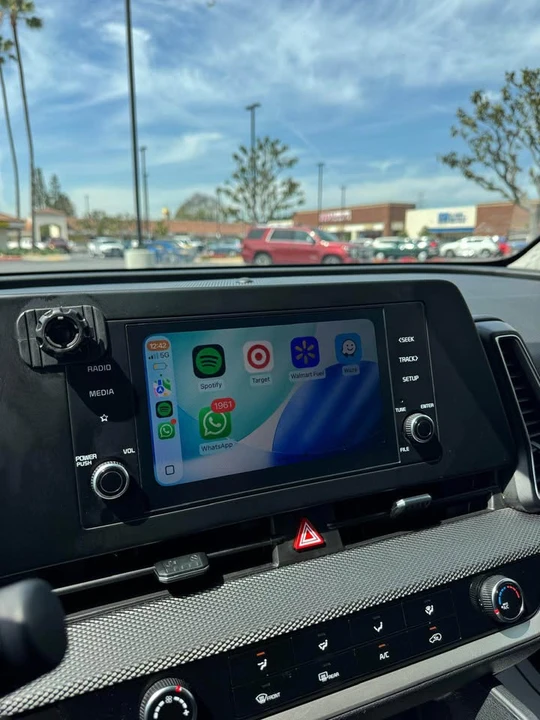2023 Kia Sportage - Image 13 of 16