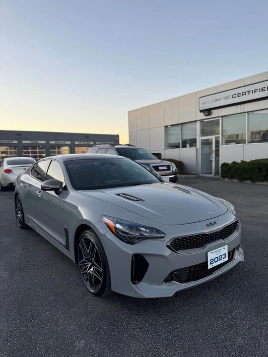 2023 Kia Stinger - Image 2 of 19