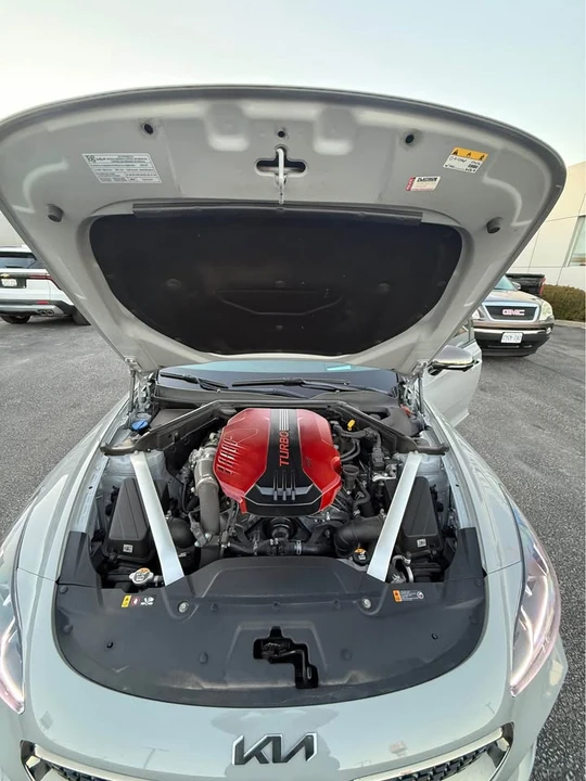 2023 Kia Stinger - Image 7 of 19
