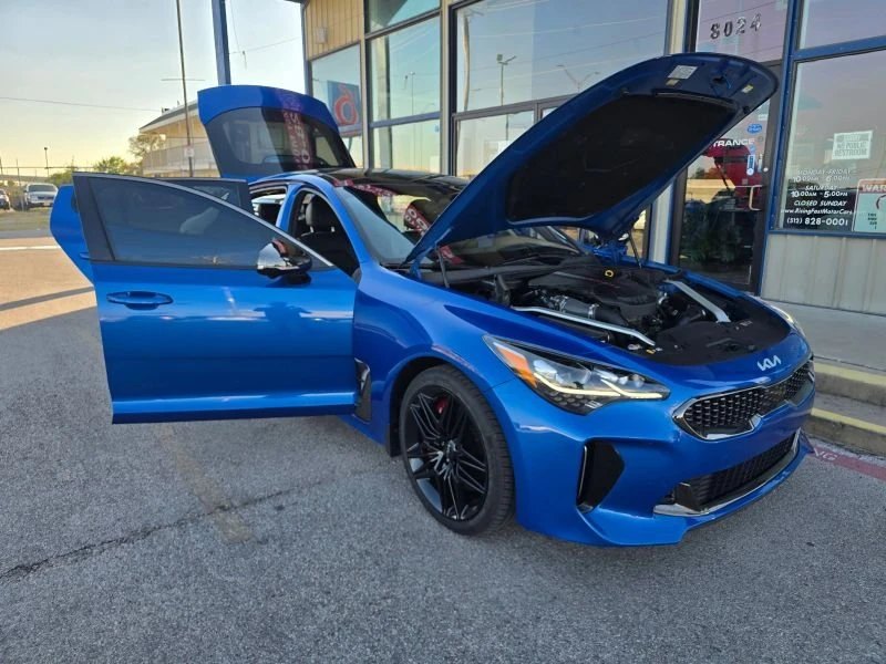 2023 Kia Stinger - Image 11 of 19
