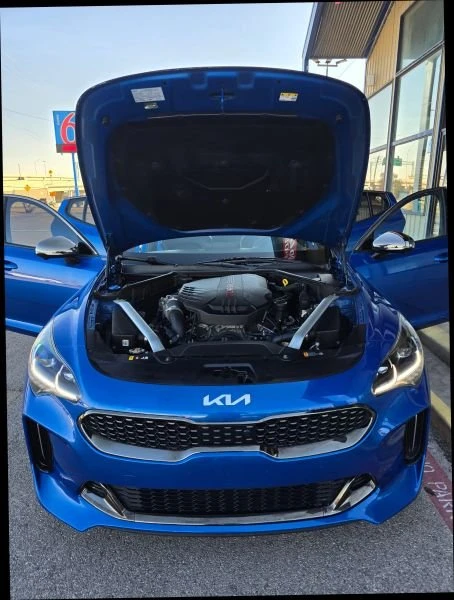 2023 Kia Stinger - Image 9 of 19
