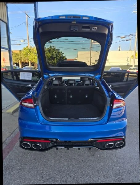 2023 Kia Stinger - Image 15 of 19