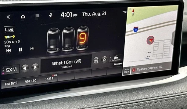 2023 Kia Stinger - Image 12 of 15