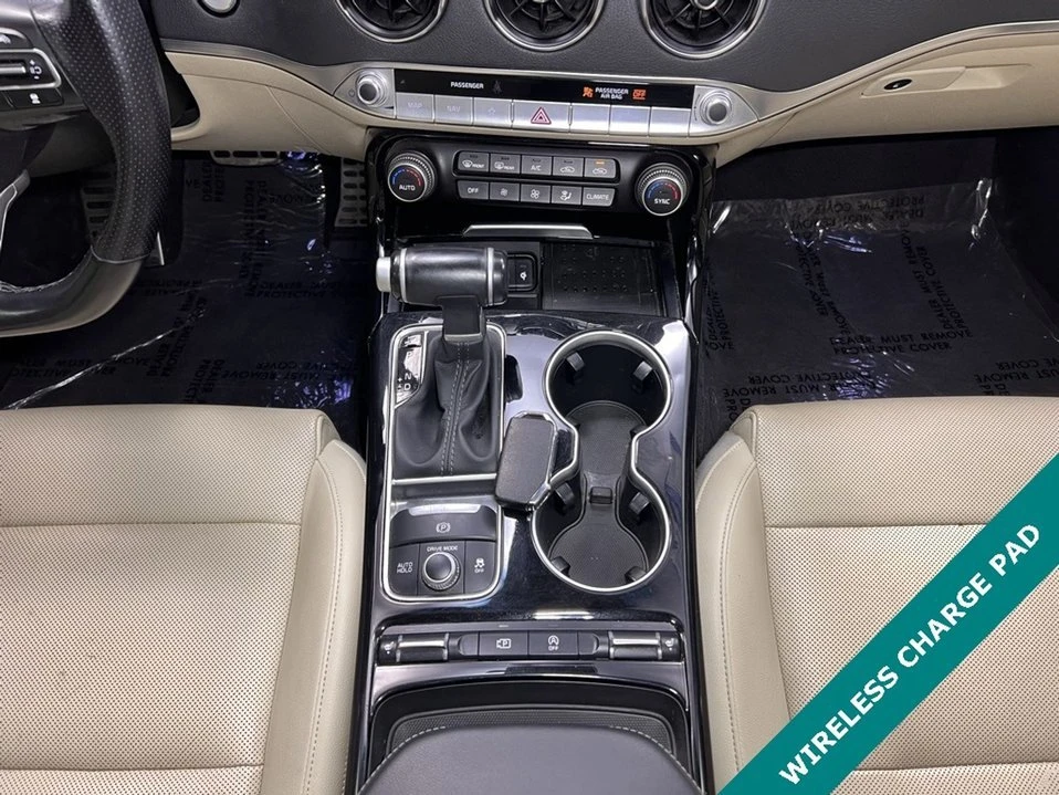 2023 Kia Stinger - Image 7 of 17