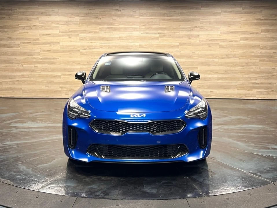 2023 Kia Stinger - Image 8 of 17