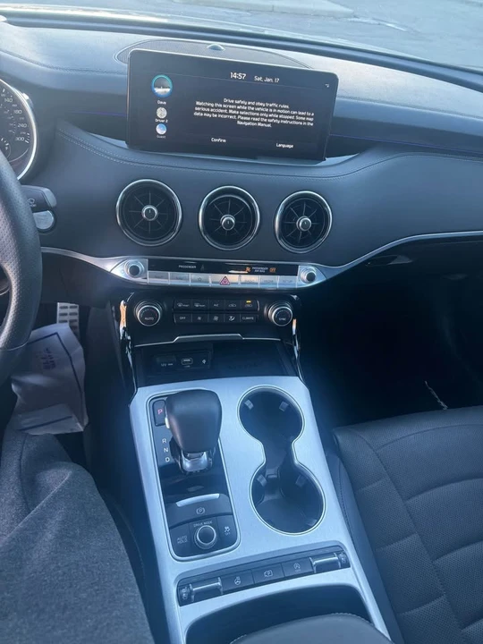 2023 Kia Stinger GT - Image 5 of 6