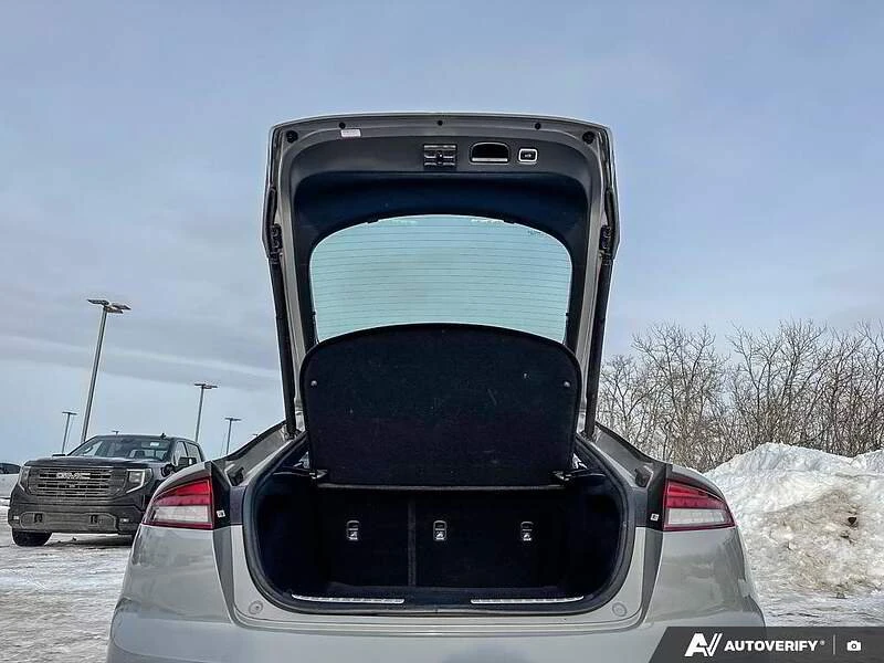 2023 Kia Stinger - Image 18 of 20