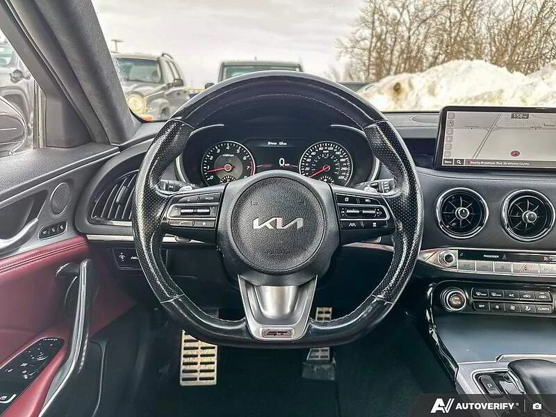 2023 Kia Stinger - Image 10 of 20
