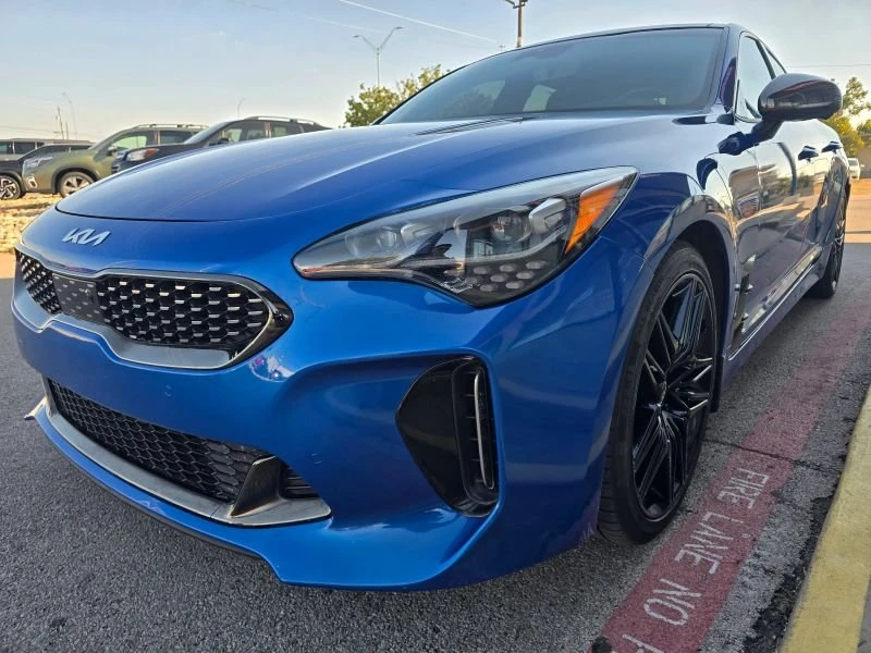 2023 Kia Stinger - Image 8 of 20