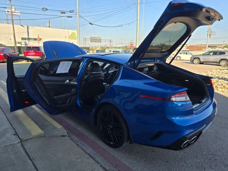 2023 Kia Stinger - Image 17 of 20