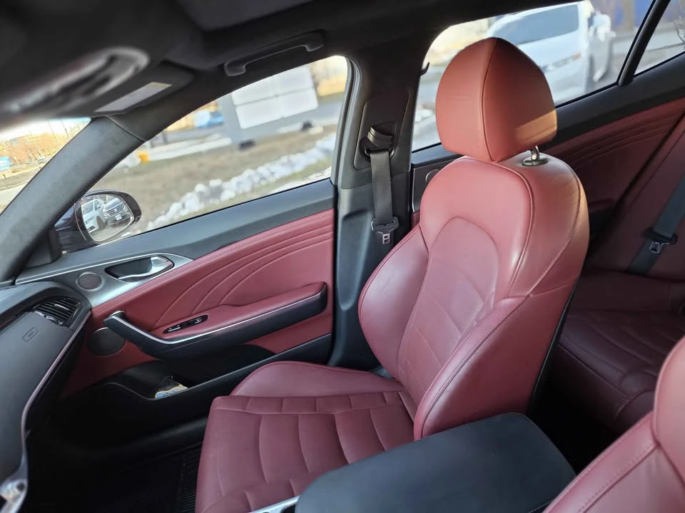 2023 Kia Stinger - Image 5 of 10