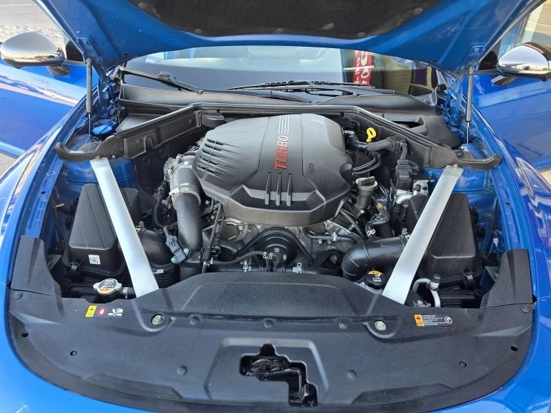 2023 Kia Stinger - Image 10 of 20