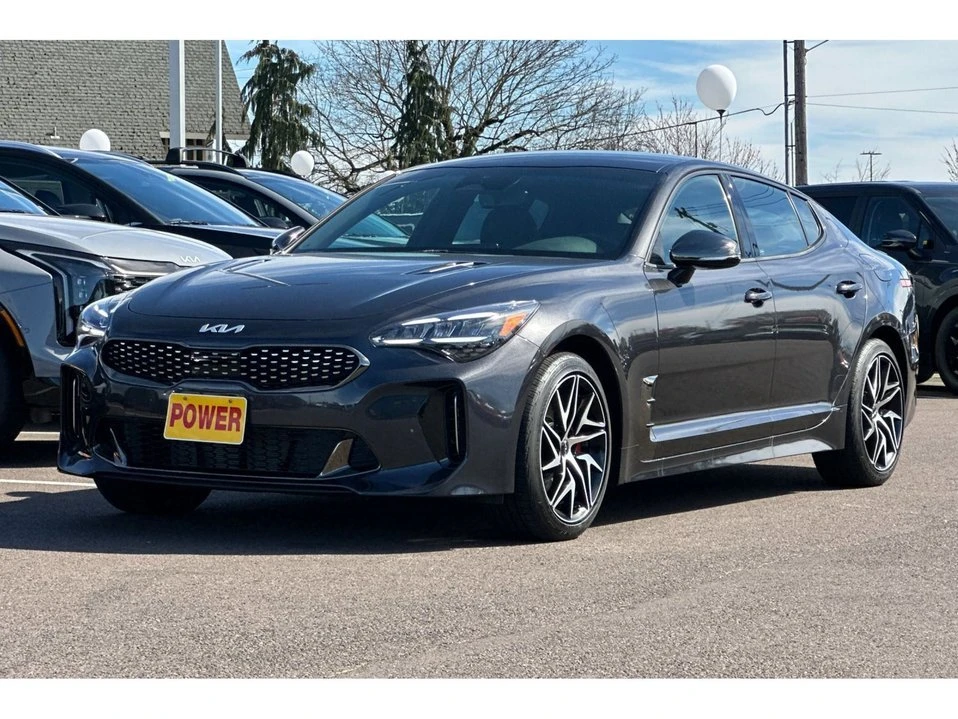 2023 Kia Stinger - Image 8 of 10