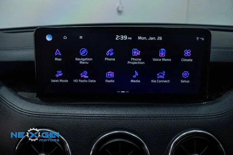 2023 Kia Stinger - Image 13 of 19
