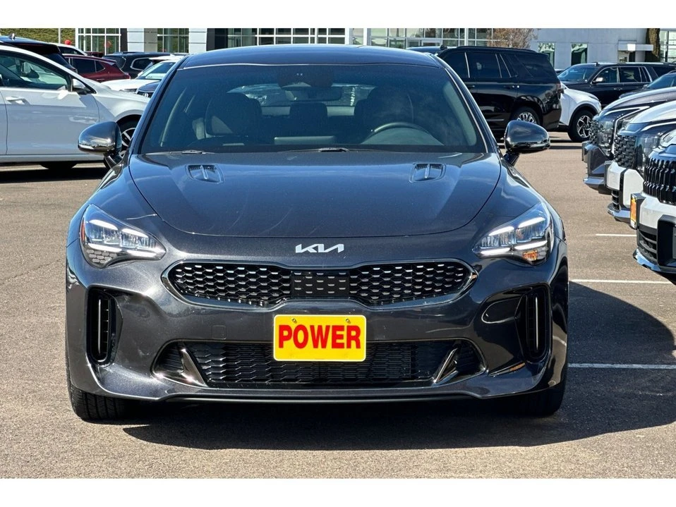 2023 Kia Stinger - Image 9 of 10