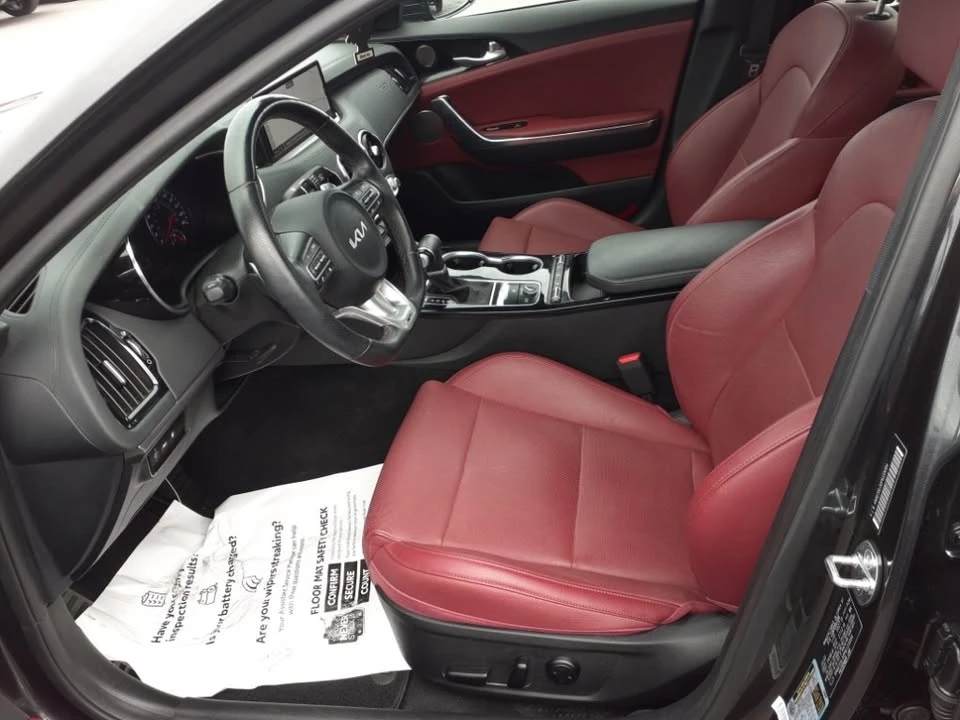 2023 Kia Stinger - Image 12 of 20