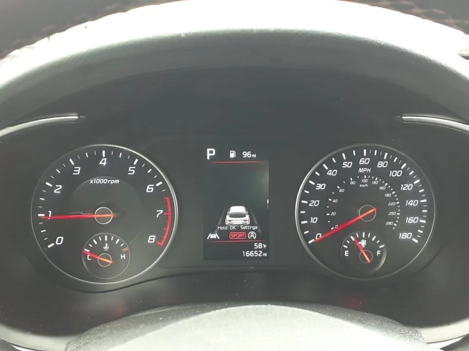 2023 Kia Stinger - Image 16 of 20