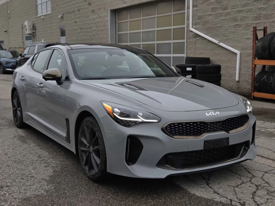 2023 Kia Stinger - Image 3 of 13
