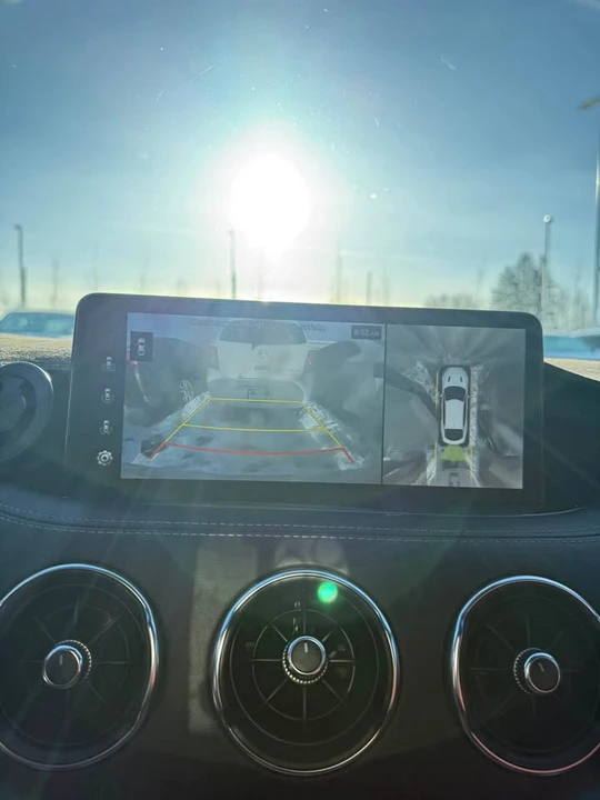 2023 Kia Stinger - Image 8 of 12