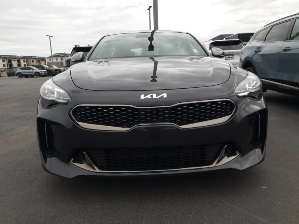 2023 Kia Stinger - Image 2 of 20