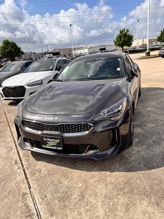 2023 Kia Stinger - Image 2 of 5