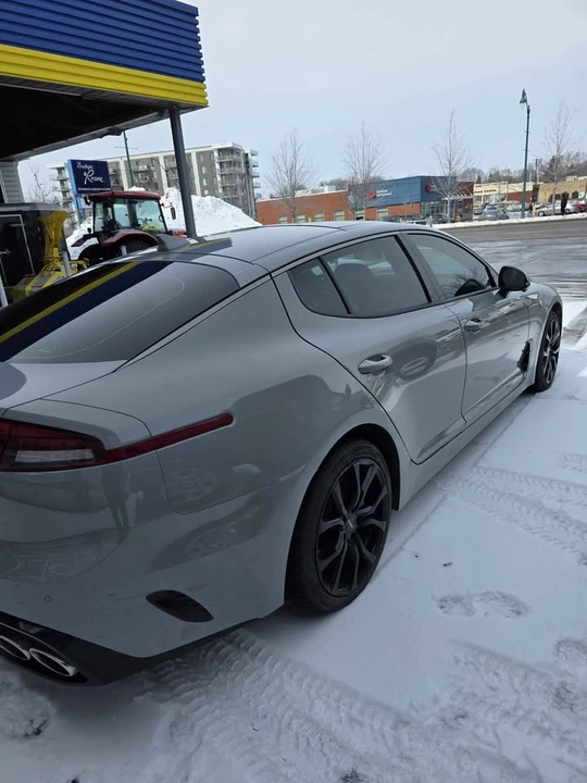 2023 Kia Stinger - Image 11 of 11