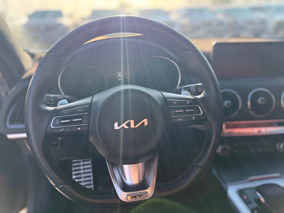 2023 Kia Stinger - Image 6 of 12