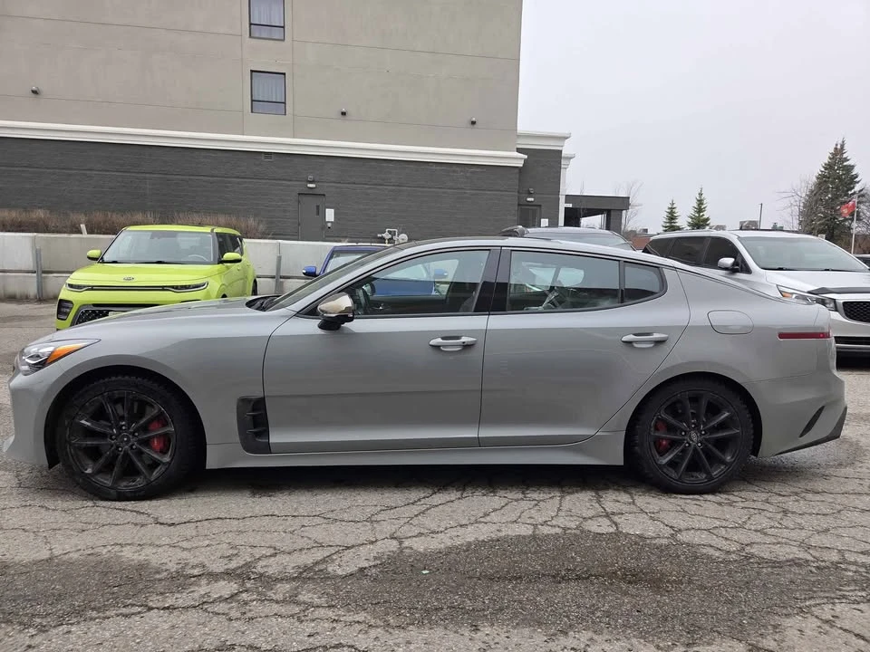 2023 Kia Stinger - Image 11 of 12