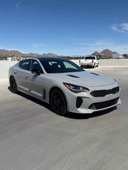 2023 Kia Stinger - Image 6 of 16