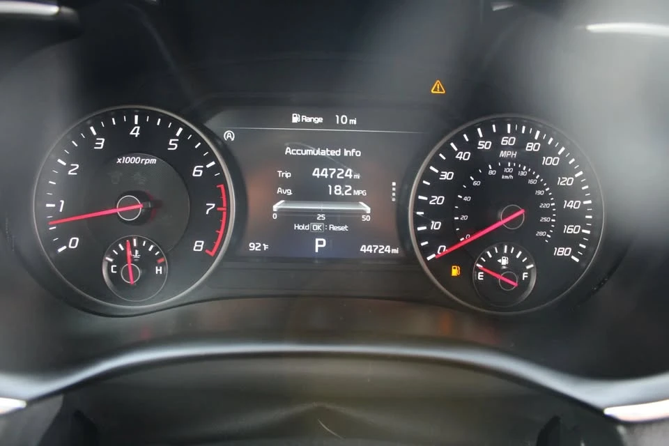 2023 Kia Stinger - Image 13 of 20